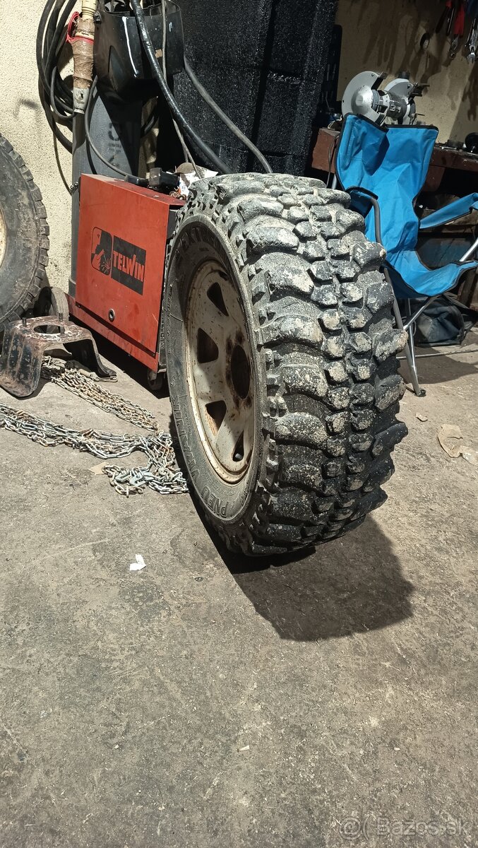 Pneu T3 235/70 R16 - 2