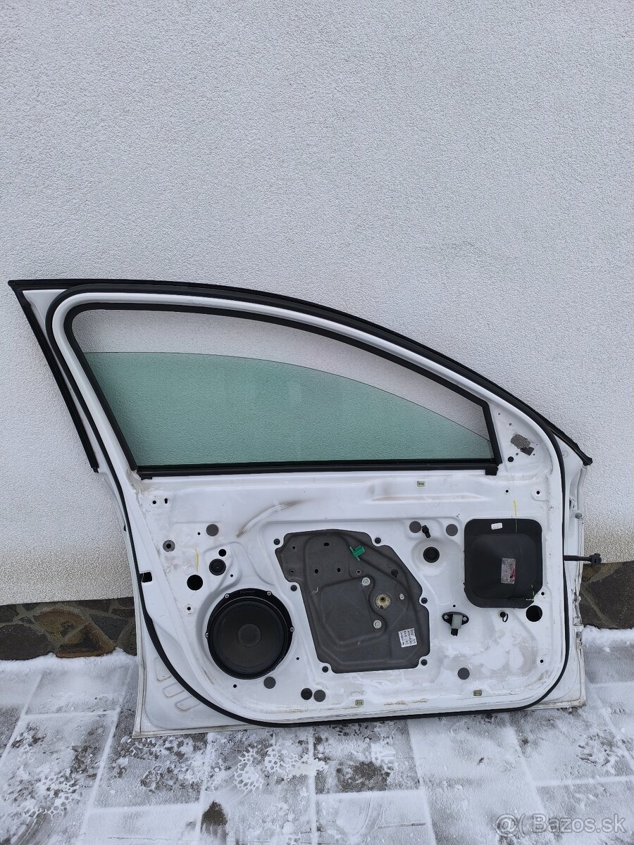 Superb 2 Soferove dvere ,predne ľavé - 2