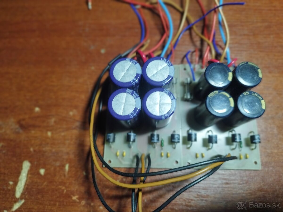 Zdroje zosilňovača - 2