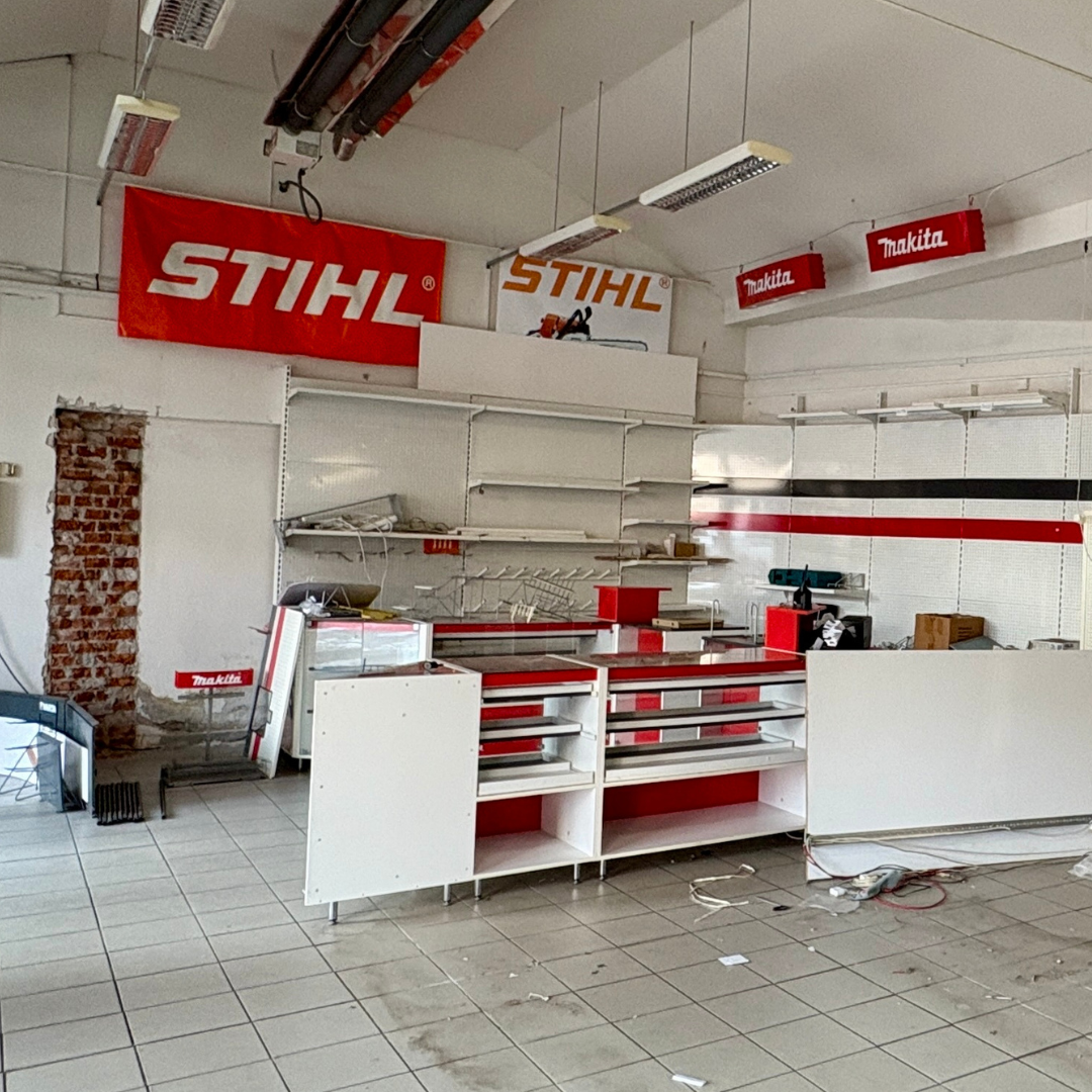 Komerčný priestor v centre mesta Levice - 2