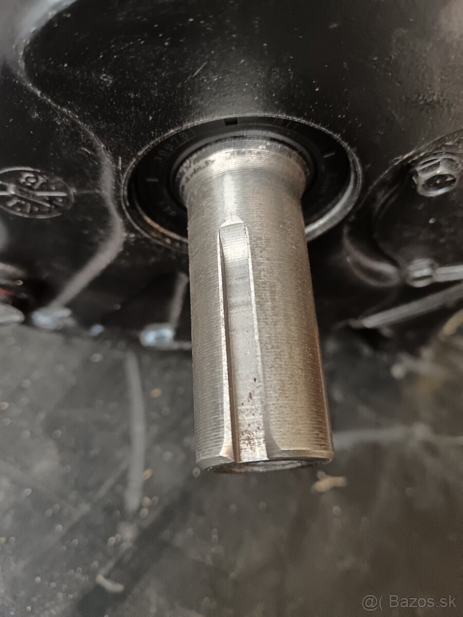 Motor BRIGGSANDSTRATTON - 2