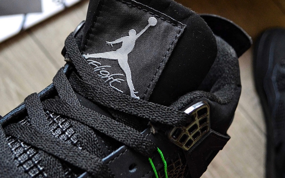 Nike Air Jordan 4 'Black Cat' - 2