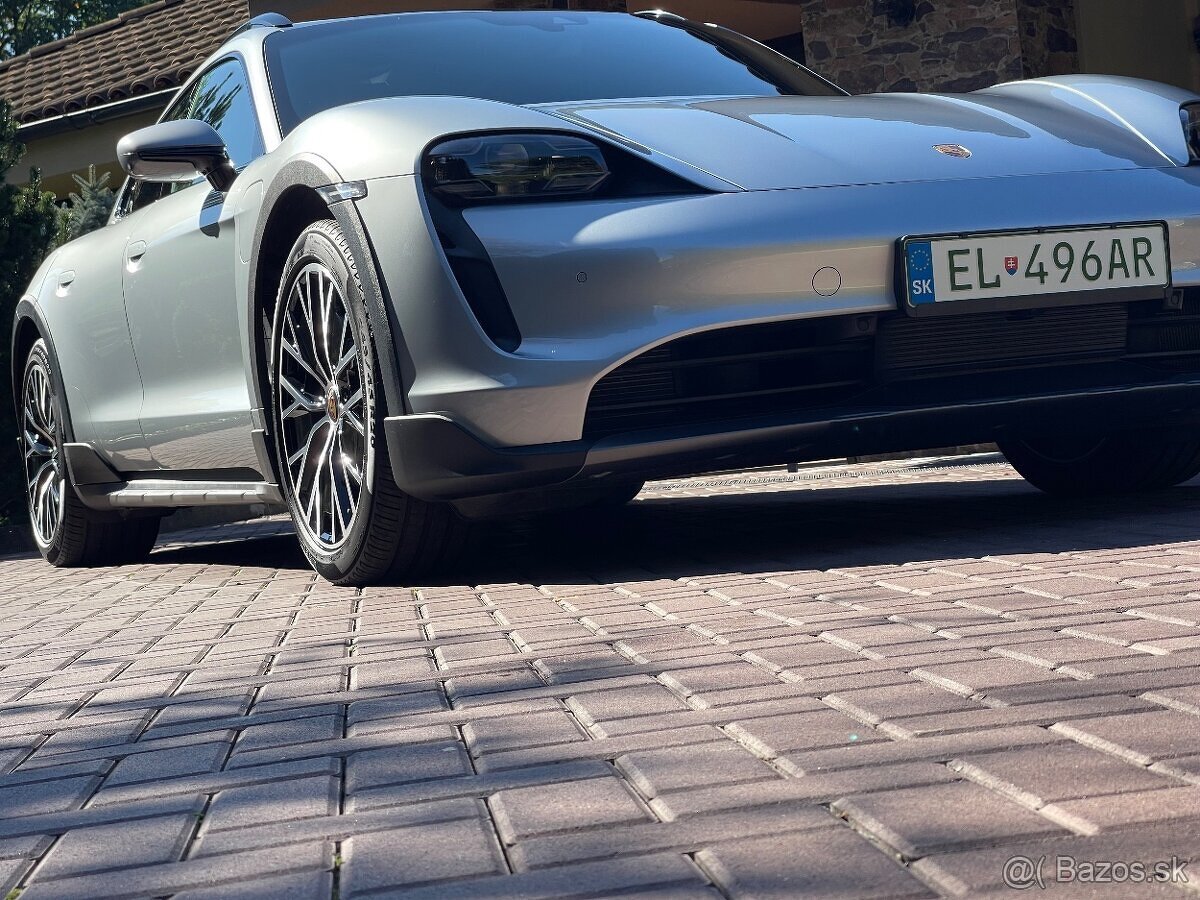 PORSCHE Taycan Cross Tourismo 4 - 2