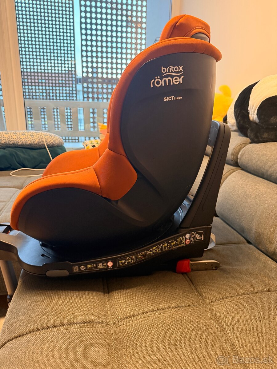 Sedacka Britax Römer Dualfix M i-Size - 2