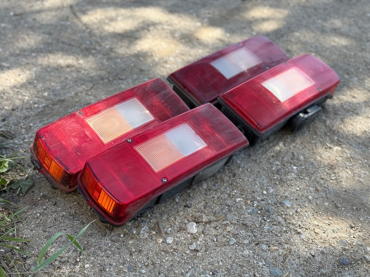 Zadné svetla Volvo - 2