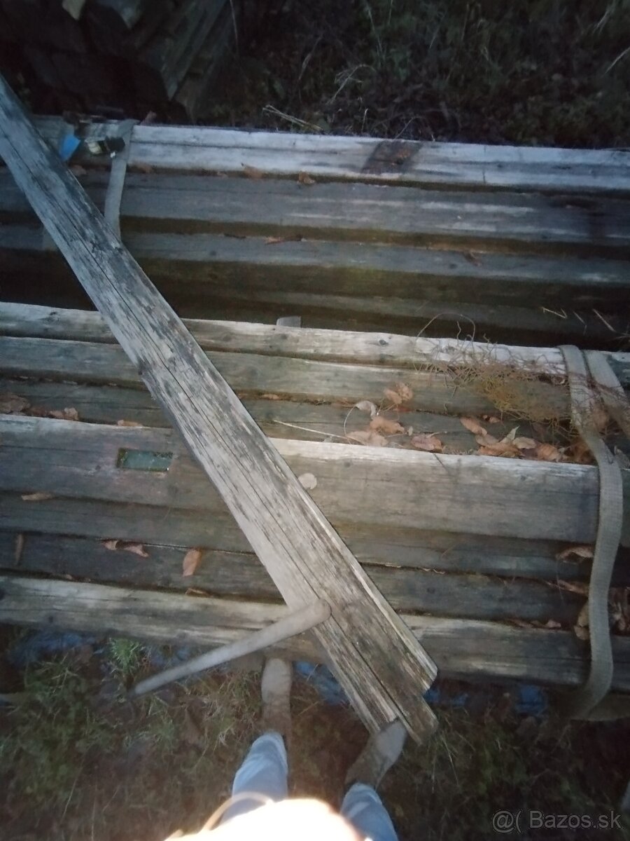 Stare drevenéhranoly - 2