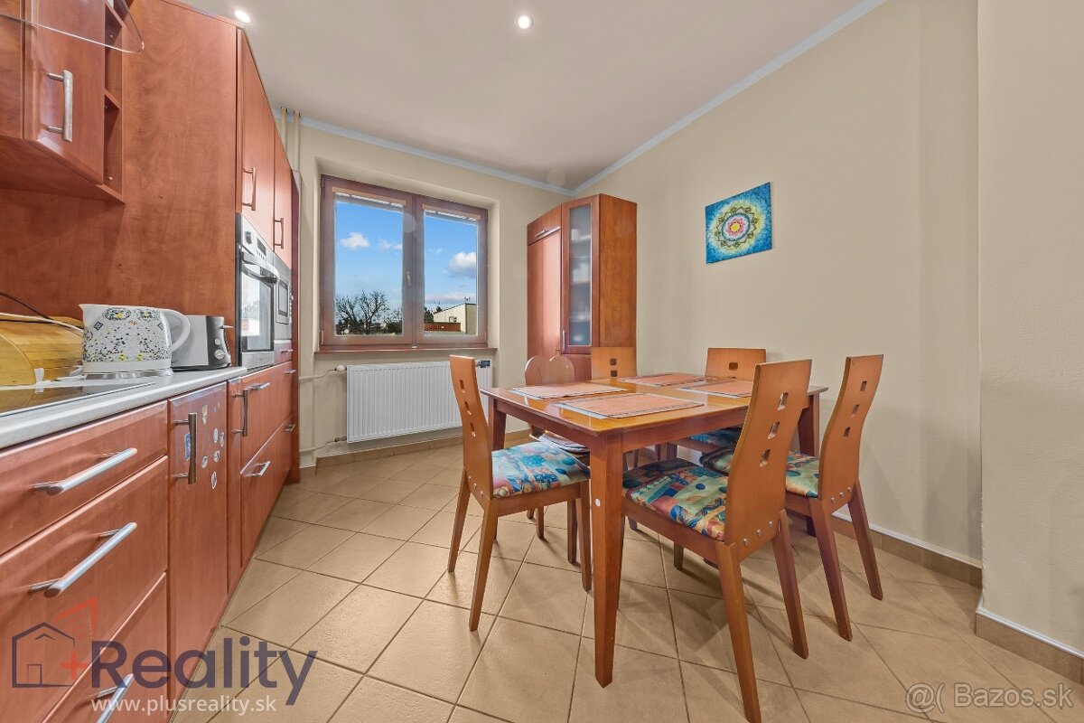 PLUS REALITY| Priestranný dom v meste DS na predaj - 2