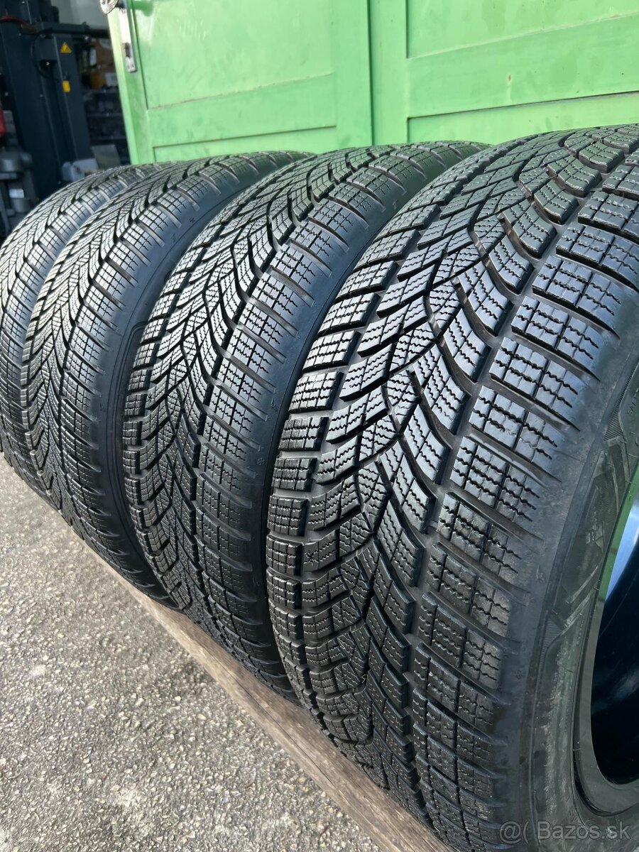 Zimne pneumatiky Goodyear 245/45R18 - 2