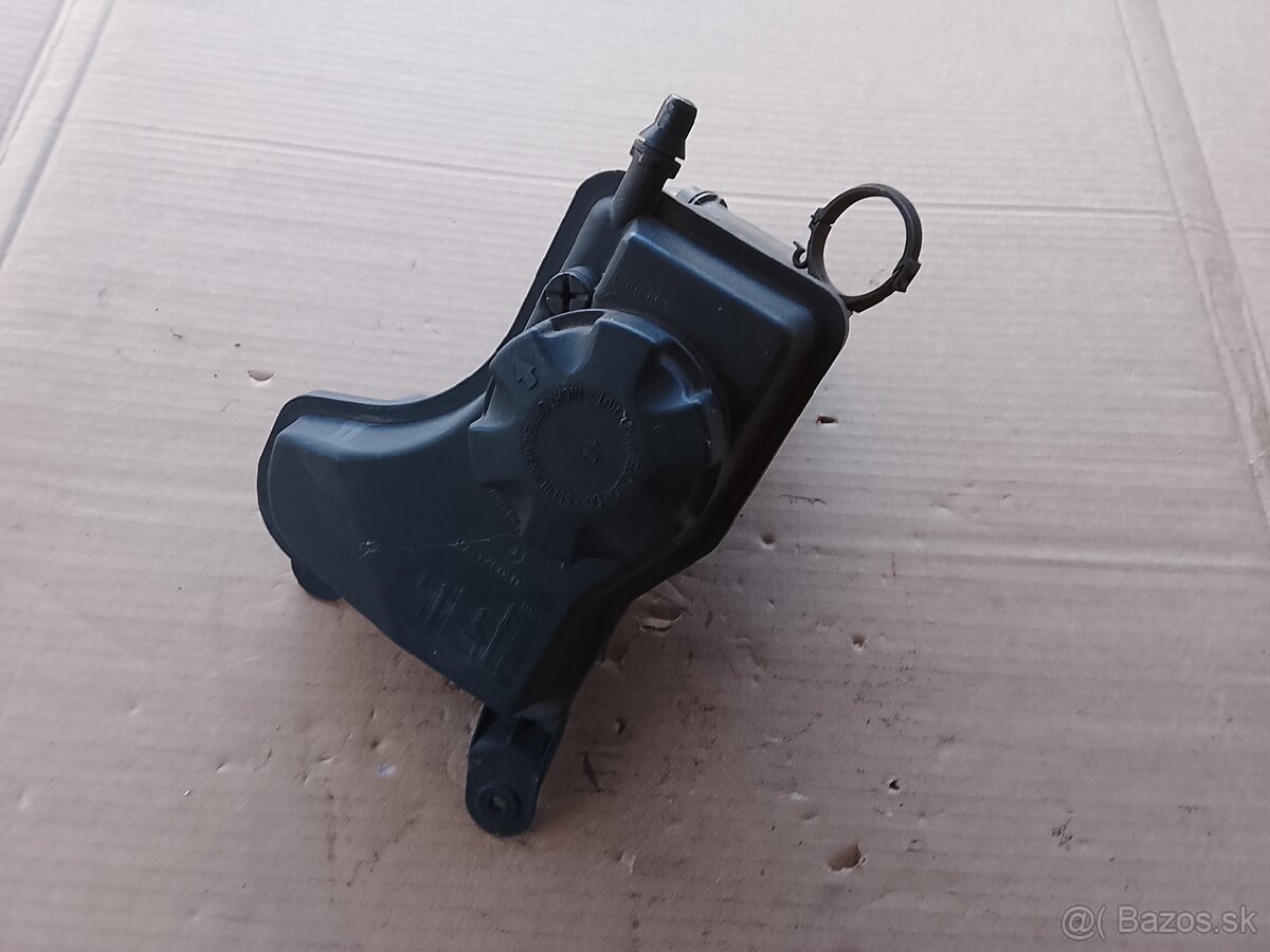 BMW nadoba na chladiacu kvapalinu - 2