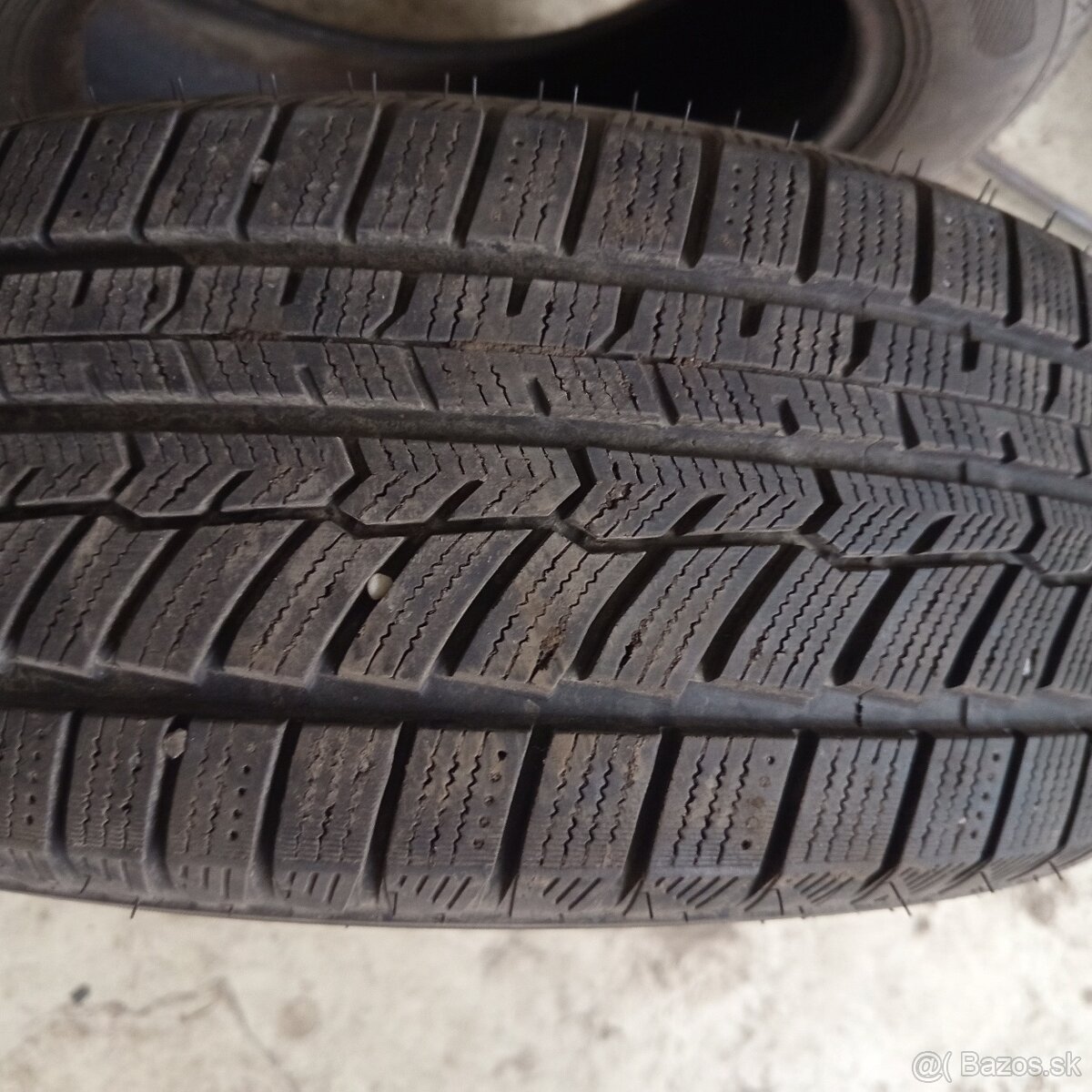 195/60R15 - 2