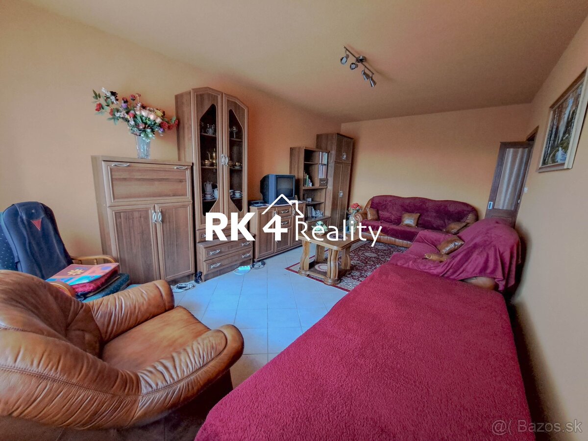 RK4 - NA PREDAJ - 3 izbový byt v Galante - 2