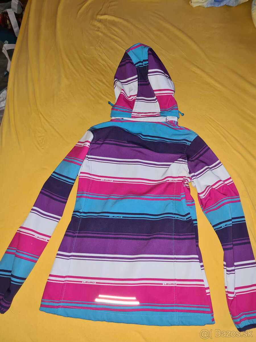 Dievčenská softschelová bunda Levro veľ.152/158 - 2