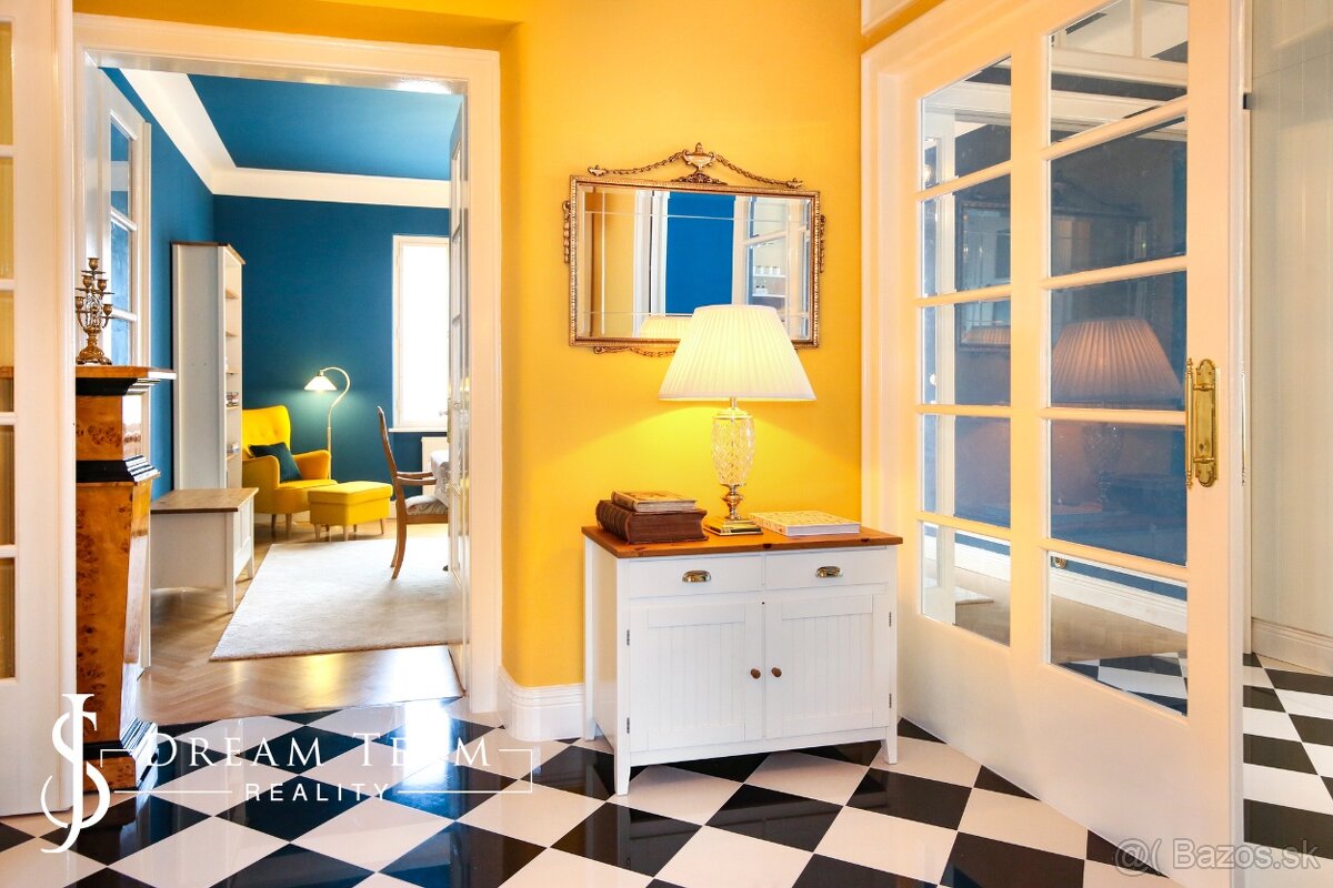 Štýlový byt s garážou a pozemkom, centrum Banská Bystrica - 2