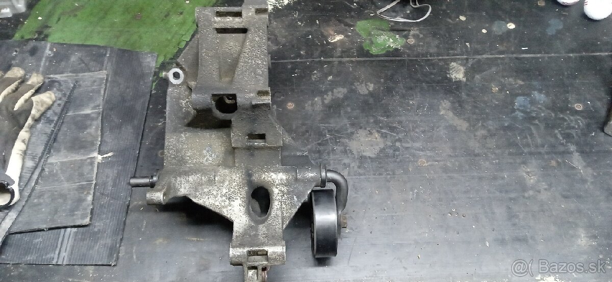 Drziak spanovania klinoveho remena - 2