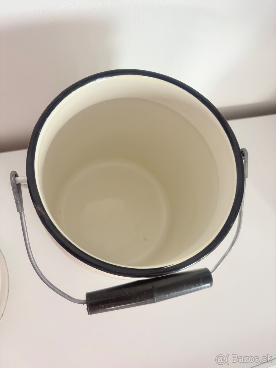 Smaltovane konvy - 2