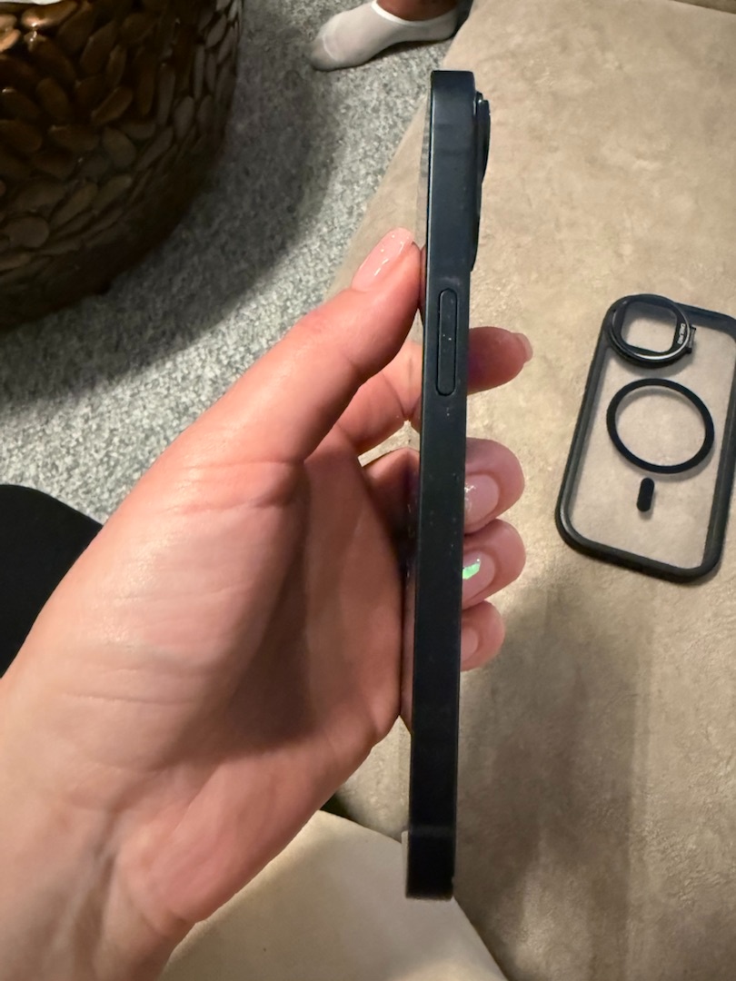 Predám iPhone 14 s kapacitou 128GB. - 2