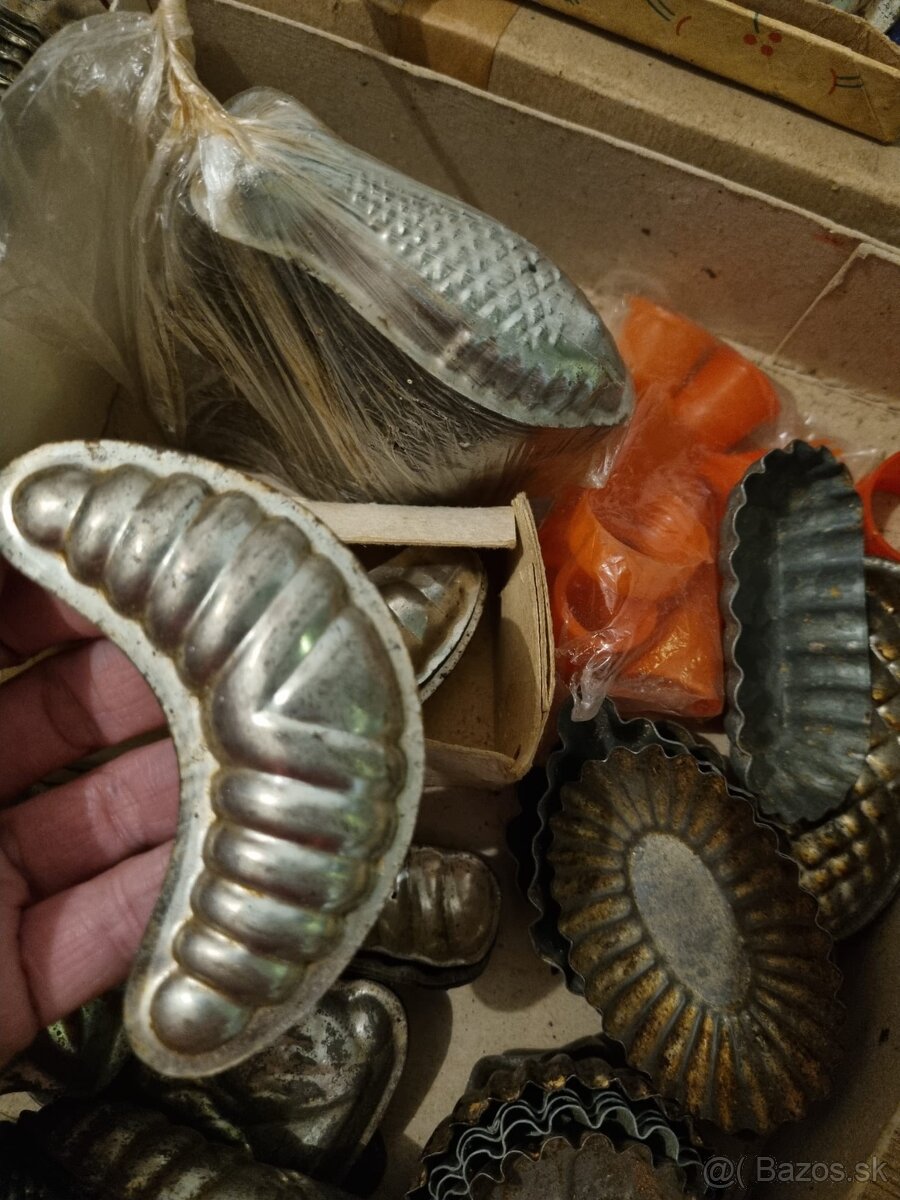 Staré formičky na pečenie - 2