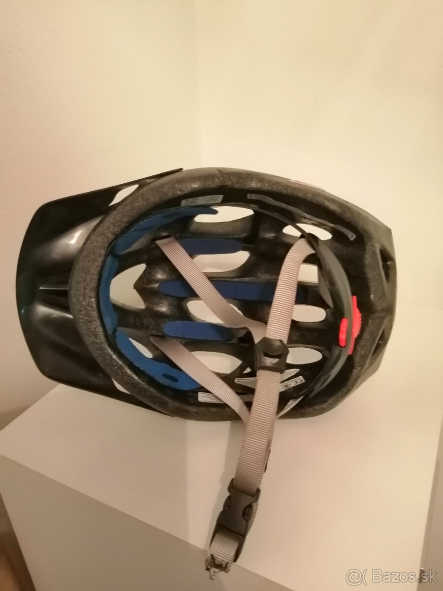 Cyklo helma BELL - 2