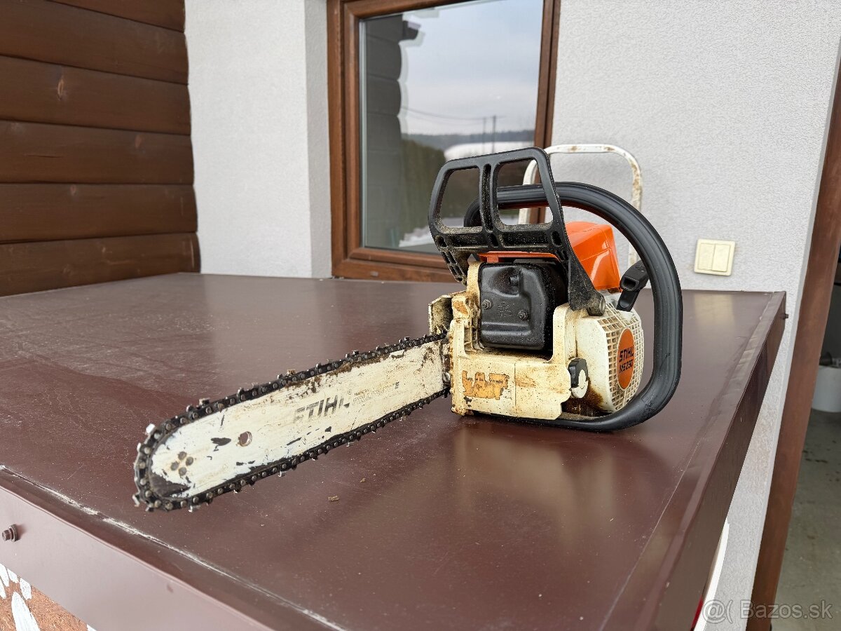 Stihl ms230 benzinova pila - 2