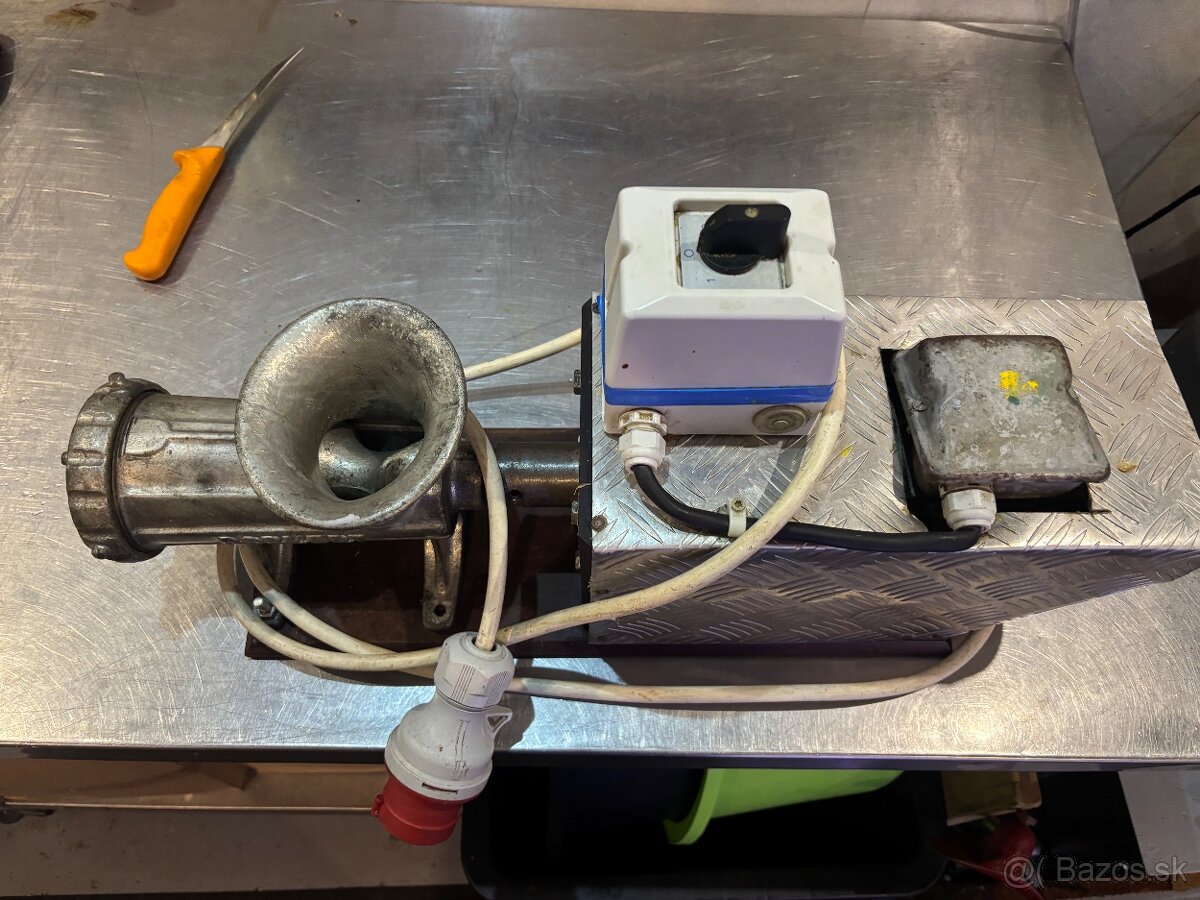 Predam silny mlyncek na maso na 400V - 2