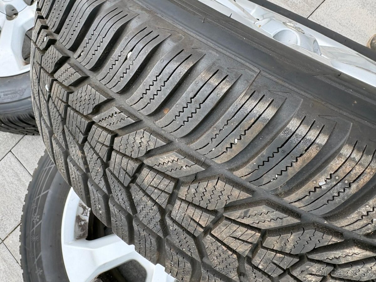 RAV4 R17 sada zimne pneu + elektrony - 2