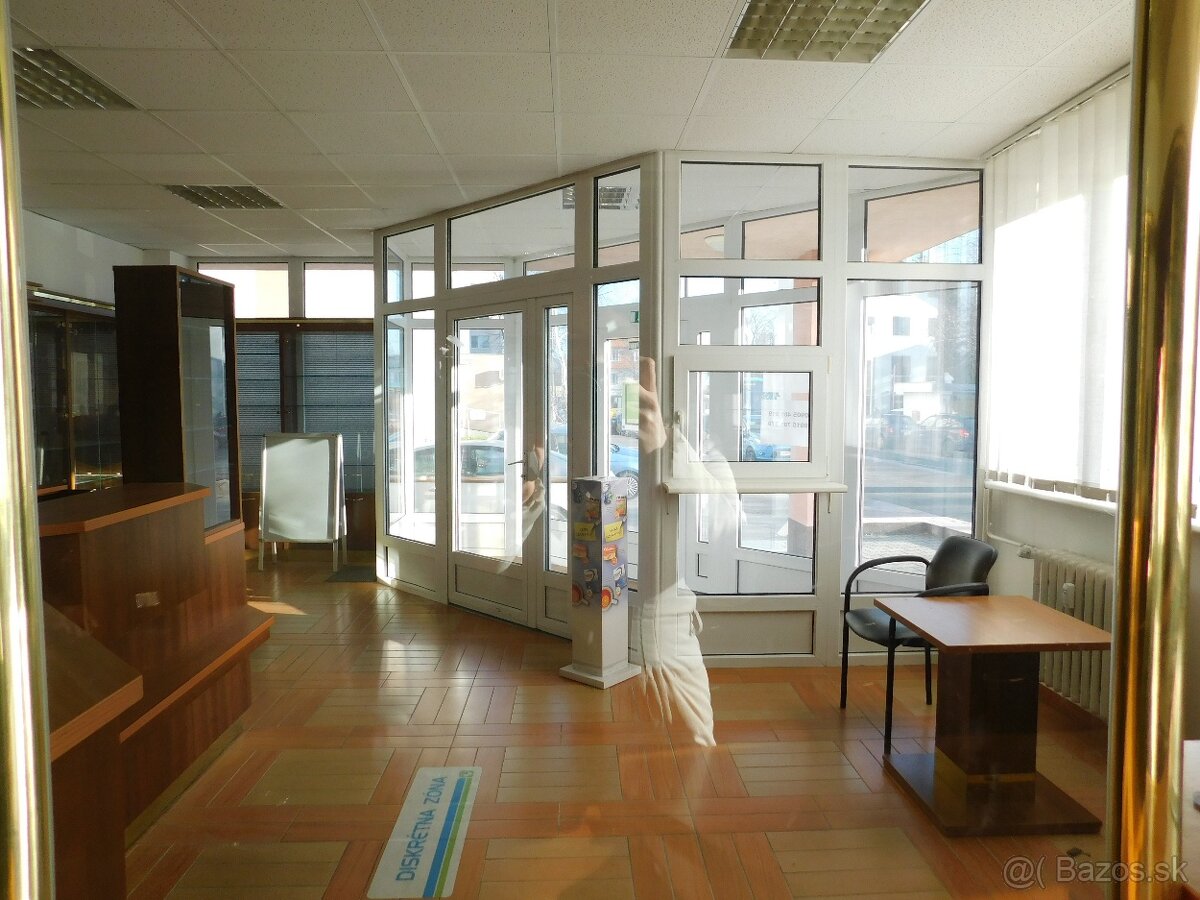 Kancelárske priestory + PARKOVANIE - 2