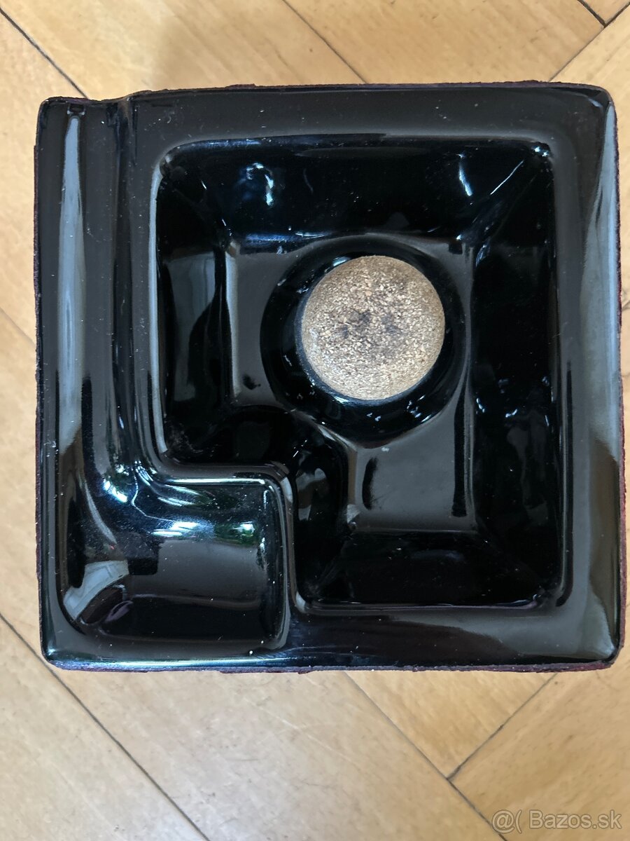 Sada: Keramický stojan a odklepávač na fajky - 2