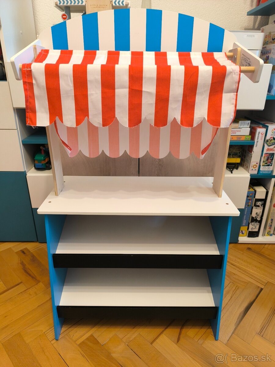 Drevený obchodík/divadlo s príslušenstvom - 2