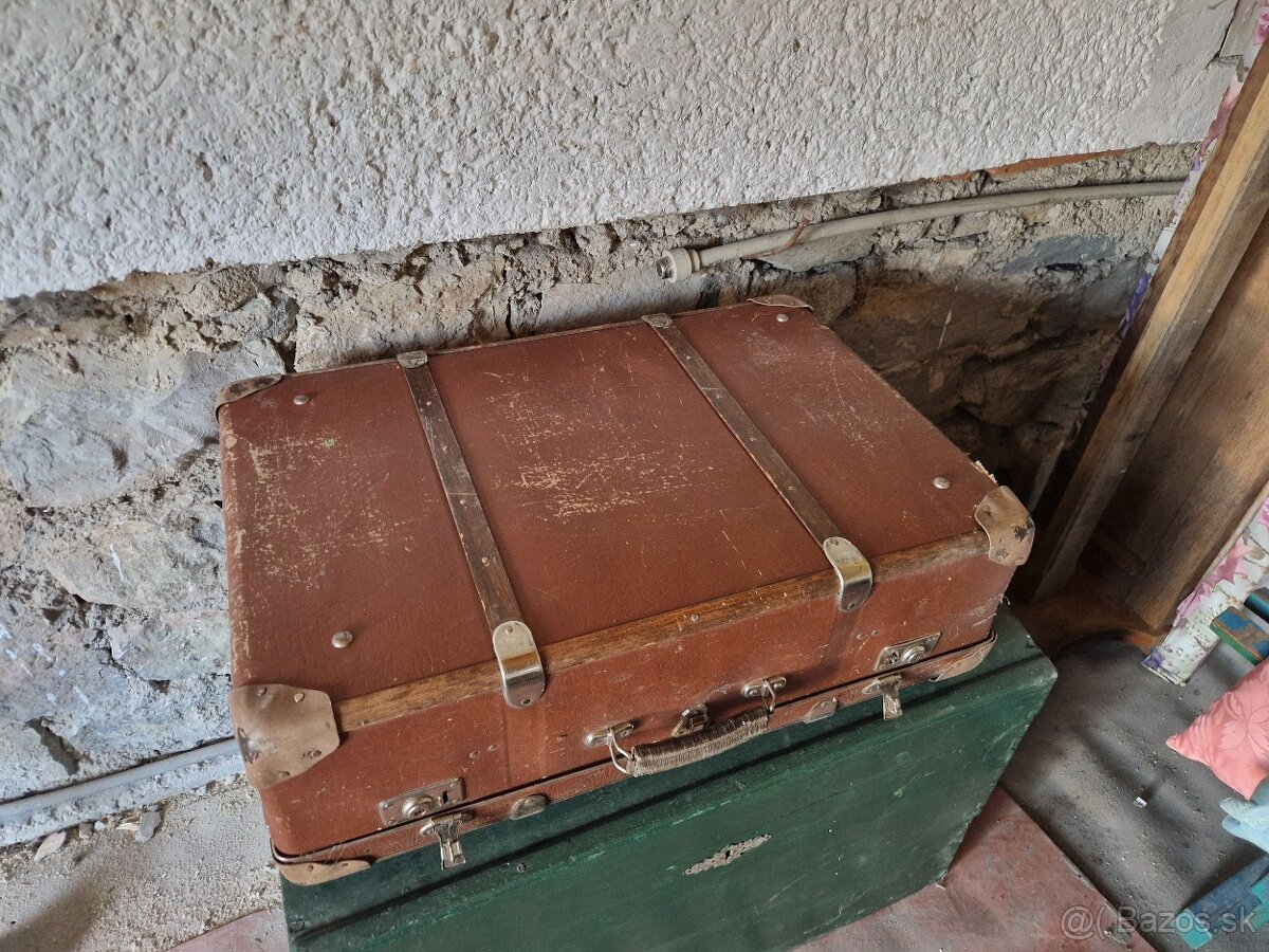 Predam kufor a truhlicu - 2