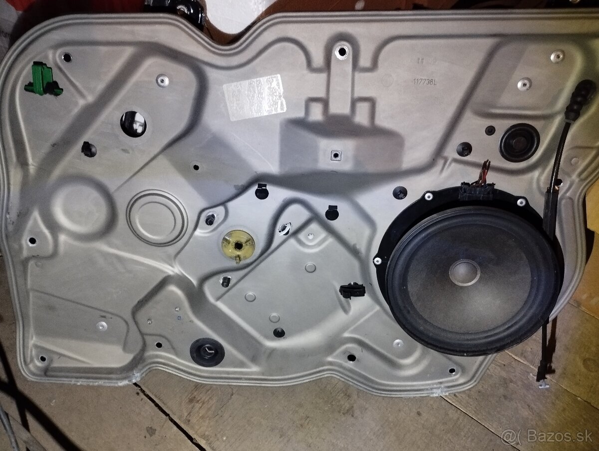 Sťahovačka Octavia 2 pravé predné - 2