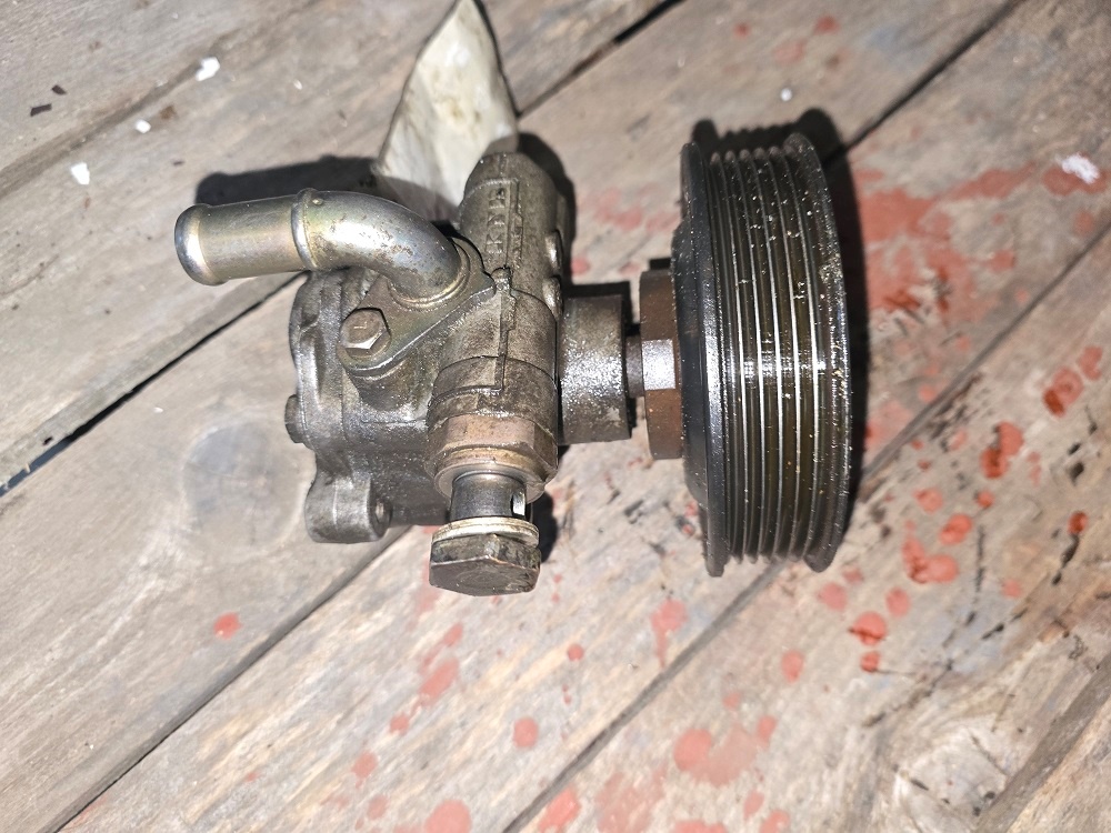 Servočerpadlo VW Bora 1J0422154B - 2