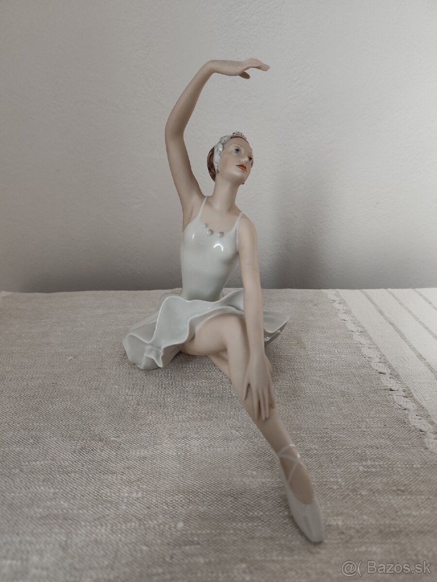 Royal dux baletka porcelánová soška - 2