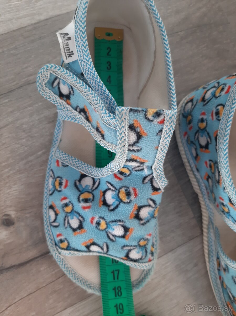 Papucky zn. Manik v. 28 - 2