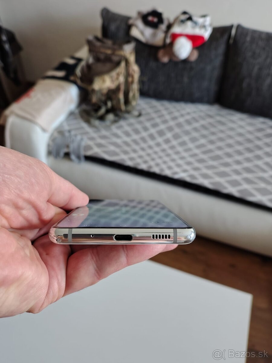 Samsung Galaxy S20 Fe - 2