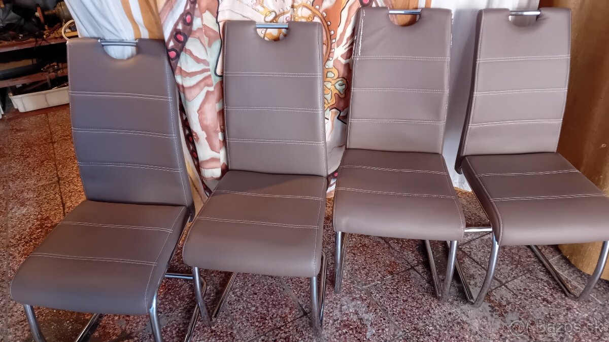 Predam 4 ks stolicky - 2