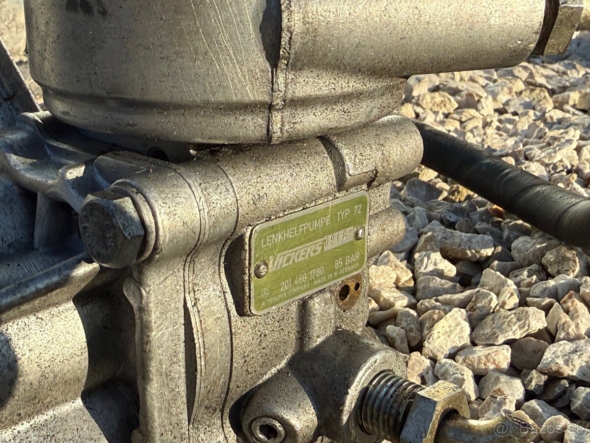 Mercedes w201 servočerpadlo - 2