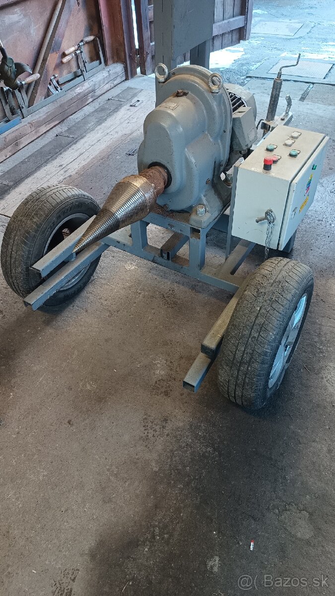 Kužeľová štiepačka - 2