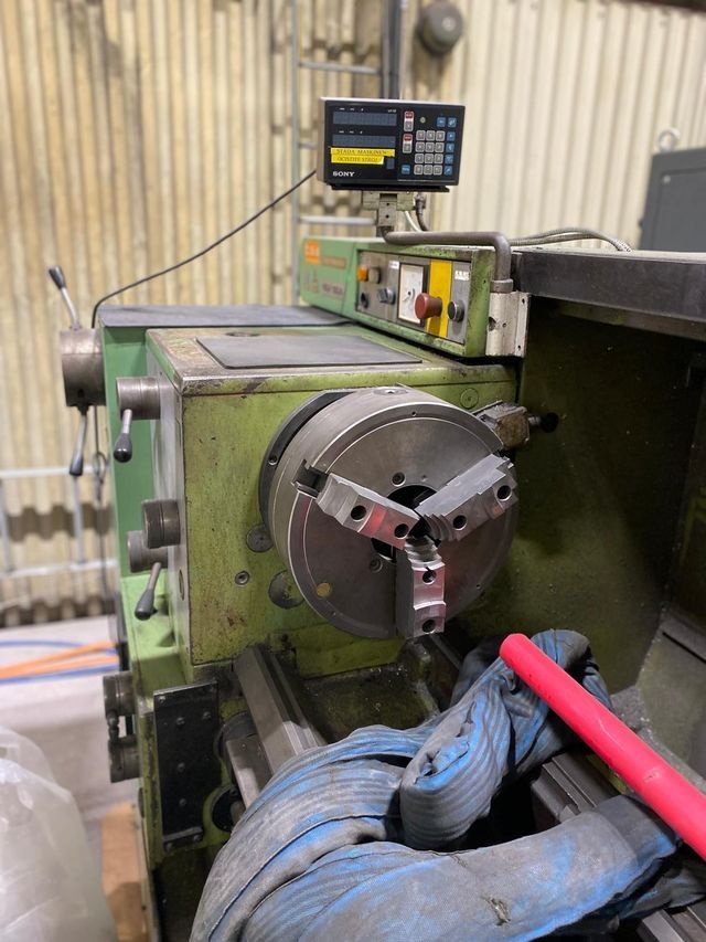 Sústruh hrotový SUI 50 A/2000 - 2