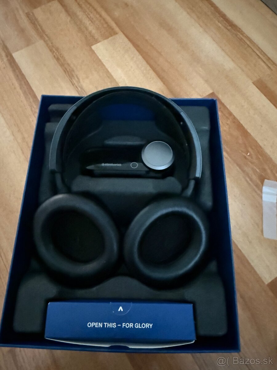 SteelSeries Arctis Nova Pro Wireless P - 2