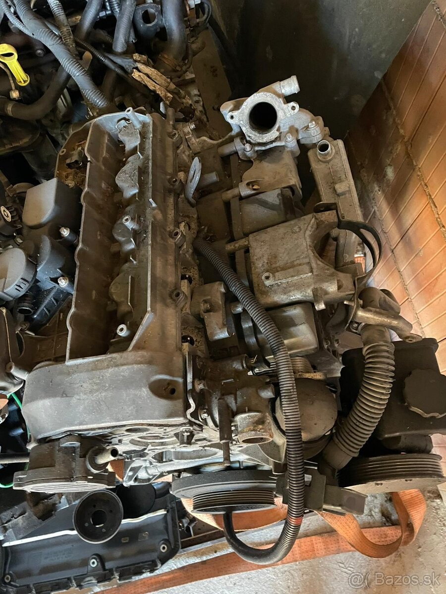 motor viano 2,2 CDi 110KW - 2