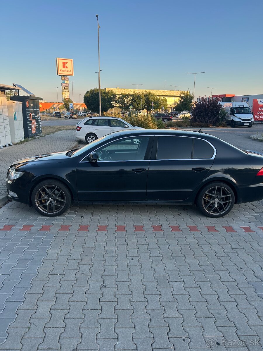 Škoda superb 2.0tsi - 2
