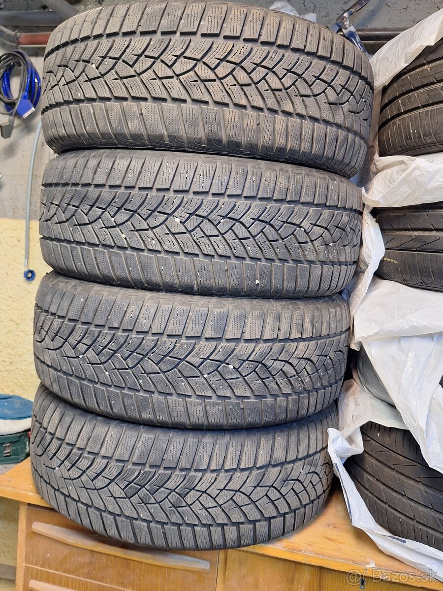 225/55 r17 zimne goodyear - 2