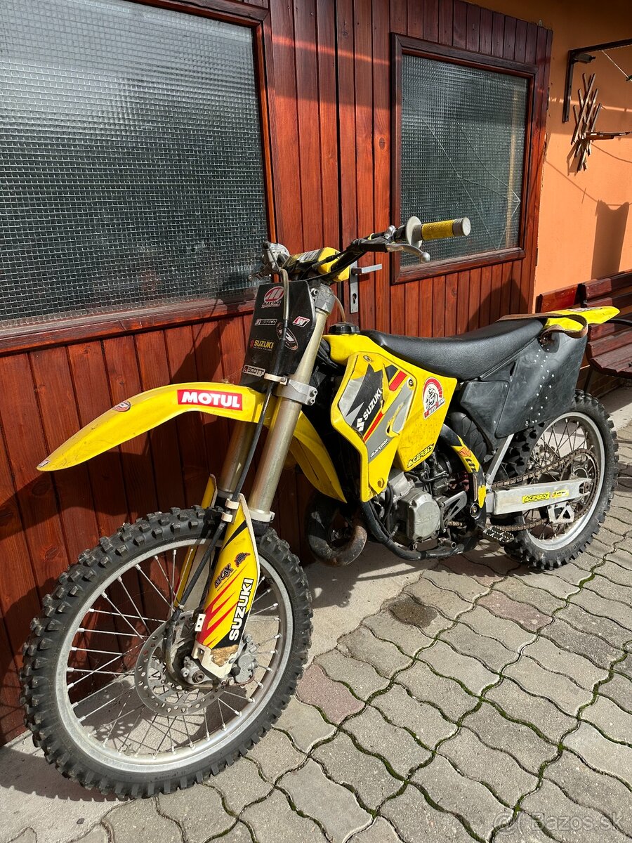 Suzuki RM125 - 2