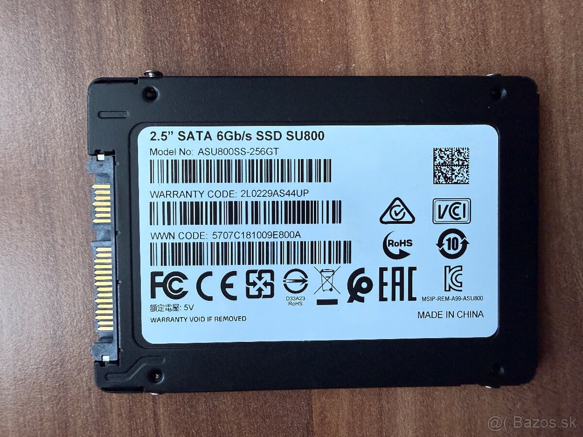 ADATA SU800 256 GB SSD - 2