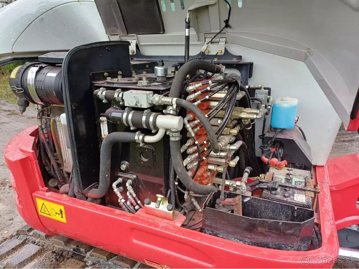TAKEUCHI TB260 •VÝBORNÝ STAV•NÍZKE MOTOHODINY• - 2