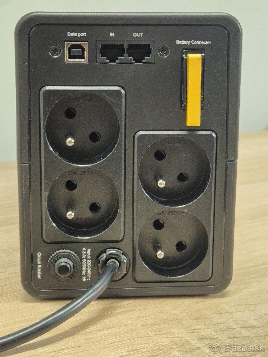 UPS APC BX950MI-FR 950VA (520W) + záruka - 2