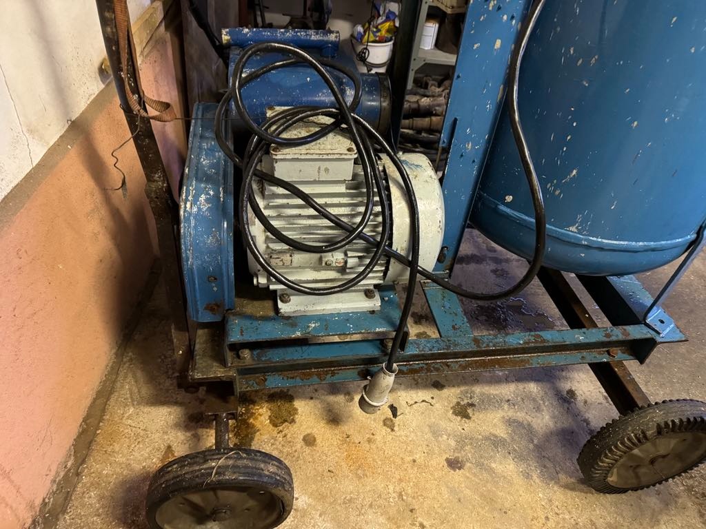 Predám kompresor orlík trojvalec - 2