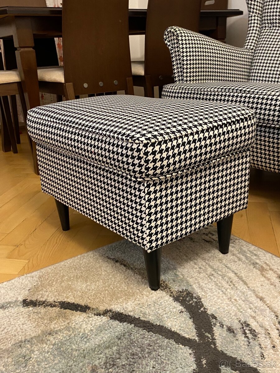 Kreslo a podnožka - 2