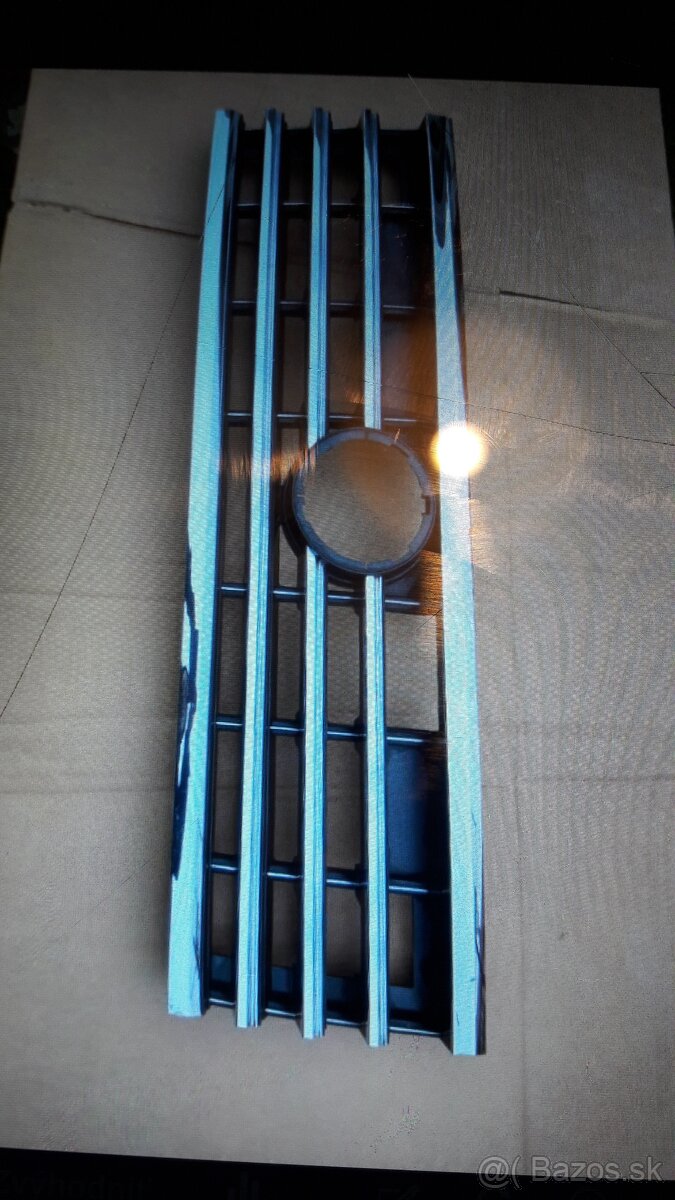 Vw Touareg maska - 2