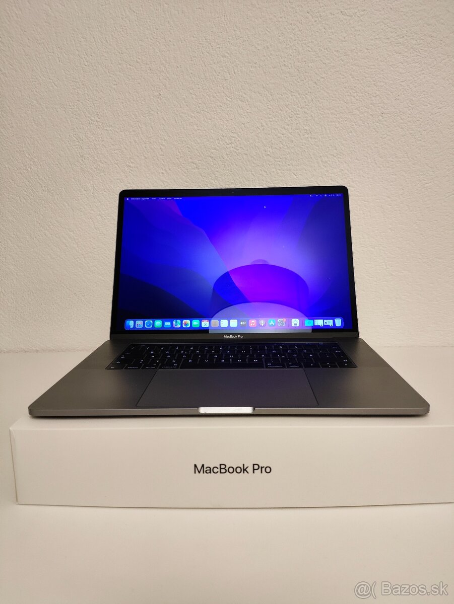 MacBook Pro 15" 2016 | i7 • 16GB • 512GB SSD - 2
